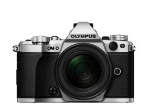 Mehr über den Artikel erfahren OLYMPUS OM-D E-M5 Mark II – mit weltweit effektivstem Bildstabilisator* für Foto und Video